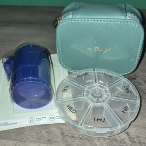 Pill Travel Case with Blue Pill Cutter and Clear Weekly Organizer
